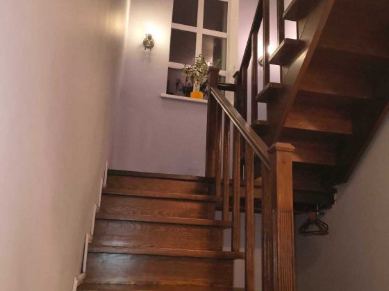 Сдам 2эт/ДОМ(Новый.Обжитый)ЕВРОРЕМОНТ. Все удобс.Теп.Полы. Меб+Техника