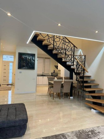 Котедж рнЧервениця, світло не вимикають!! - фото 1