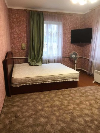 Сдам частный   3-комнатный  дом. - фото 1