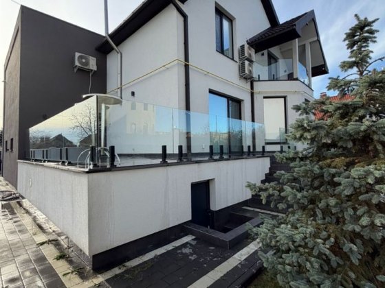 Оренда великого дизайнерського будинку Ужгород