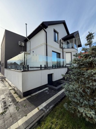 Оренда великого дизайнерського будинку - фото 1