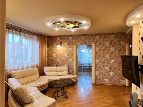 Оренда сімейного будинку. Довгостроково Ужгород