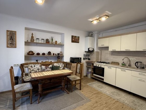 Оренда частини будинку, пл. Лаборця Ужгород