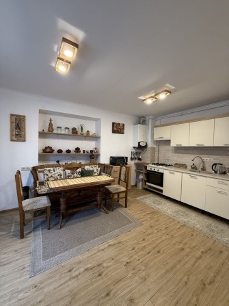 Оренда частини будинку, пл. Лаборця - фото 1