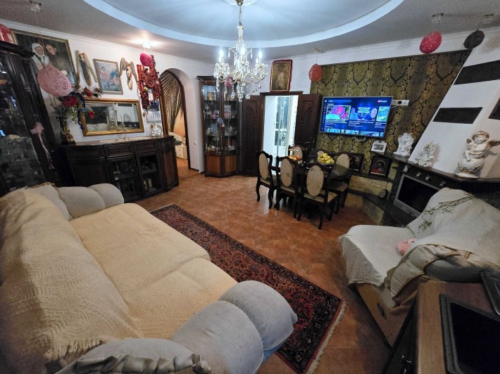 Здається 2-х кімнатна частина будинку по вулиці Пирогова, читайте опис - фото 1