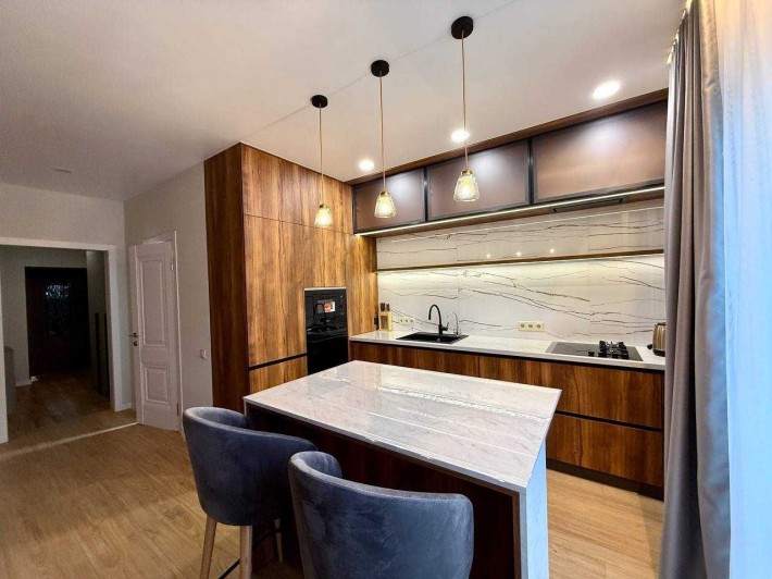 Оренда просторового двоповерхового будинку в Царському селі - фото 1