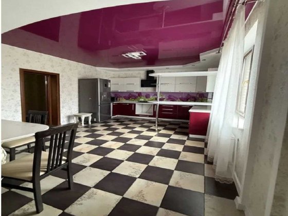 Оренда затишного двоповерхового будинку. 4 кімнати, 150 м2 Винница