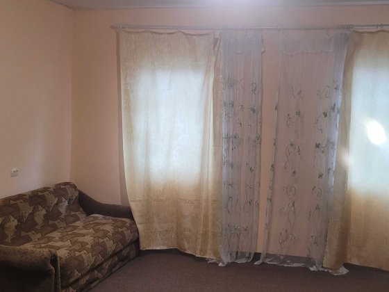 Здам 1кімнатну частину будинку в районі Житнього ринку по Бориса Тена Житомир