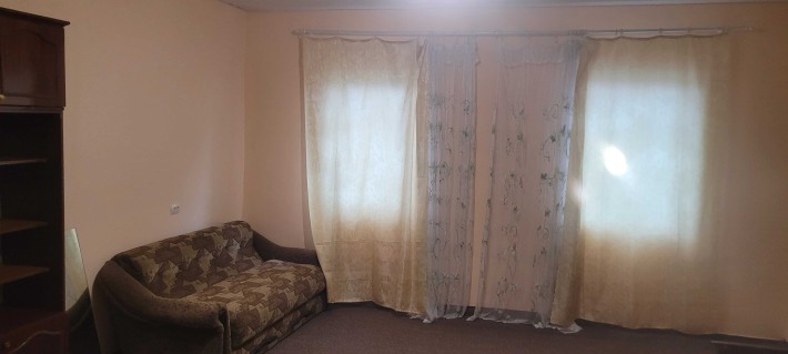 Здам 1кімнатну частину будинку в районі Житнього ринку по Бориса Тена - фото 1