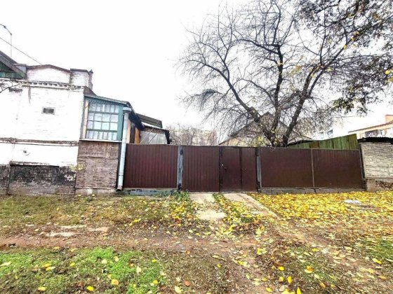 Сдам часть дома ул. Алтайская, рядом АТБ, остановка, метро. Днепр