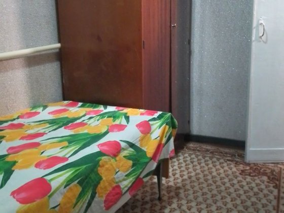 Здам будинок, Жуляни