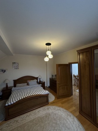 Оренда окремого будинку поряд Вікторія Гарденс - фото 1