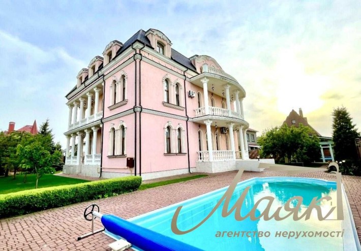 Оренда будинку 800м2 в Києві, Голосіївський район - фото 1