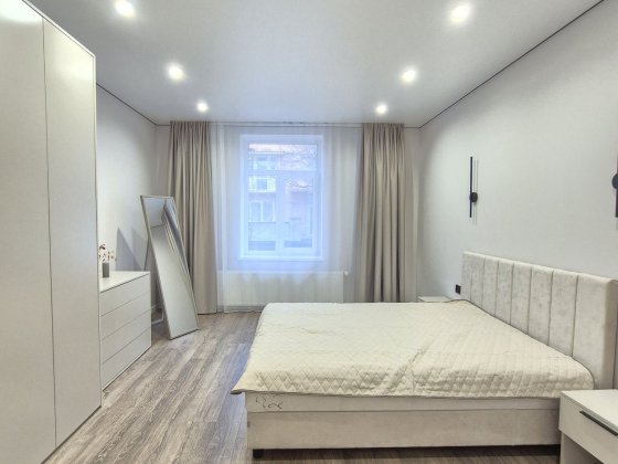 Оренда  частини будинку квартира  2 кімнати  бічна вул. Городоцької