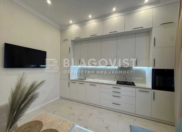 3К Тарасівська 8 м. Університет - фото 1