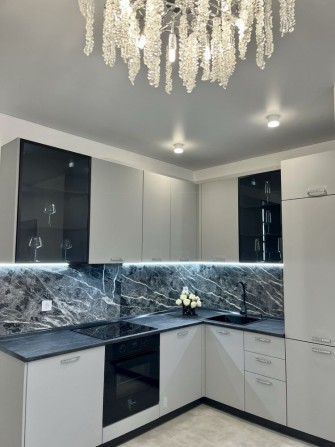 Шикарна 2-к квартира в найкомфортнішому районі міста - фото 1