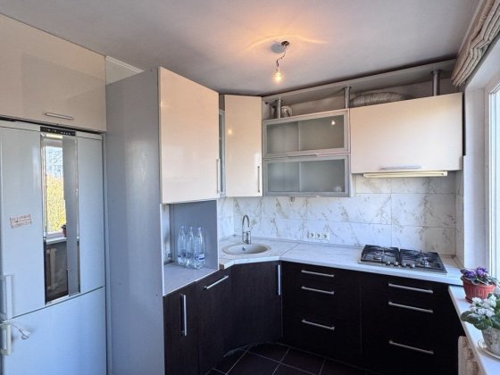 Продаж трикімнатної квартири вул. Хлібна Житомир