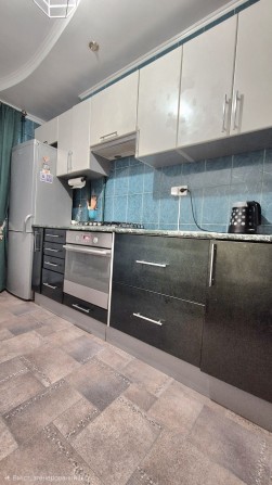 Продаж 2 кімнатної квартири по вул.  Антонова - фото 1