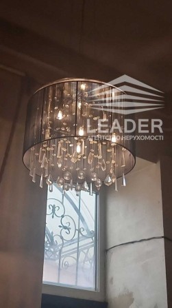 Продам 1к.спальня+кухня -студіо.ЦЕНТР-окремий вхід.Світло Не вимикають - фото 1