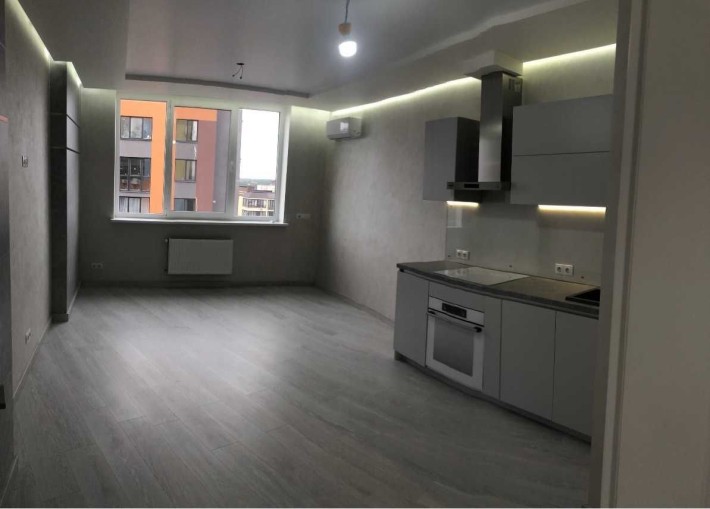 1-но кімнатна квартира з ремонтом в ЖК Рівер Сіті на Корбутівці - фото 1