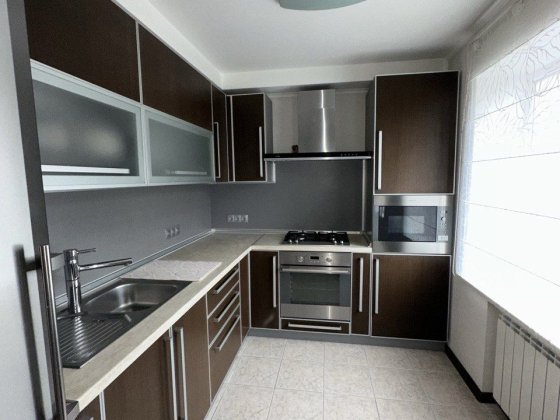 Продаж трикімнатної квартири правий берег Запорожье