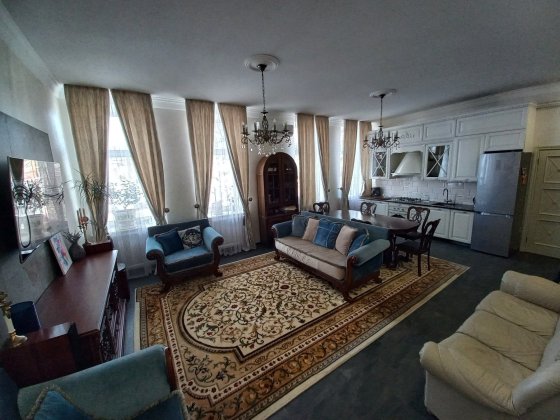 Продаж 3к.кв.Вікна на Вул.Соборну.Навпроти  Троянди. АГВ.Ремонт Балкон Винница