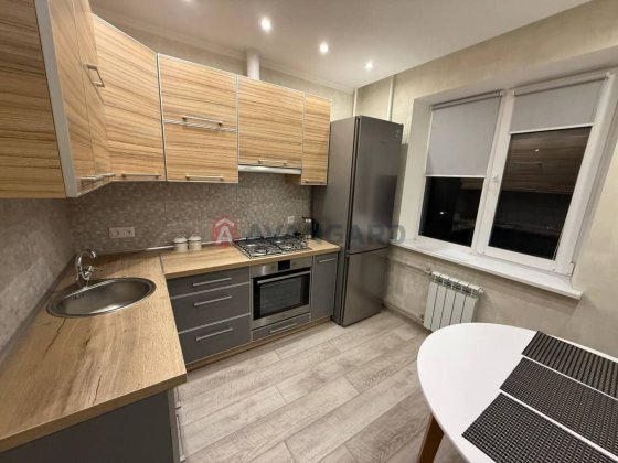 Продаж, 2-кімнатна квартира в центрі Бородинського. Запорожье