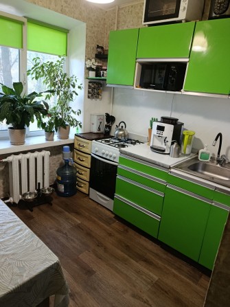 Продам 1 кв Правый берег - фото 1