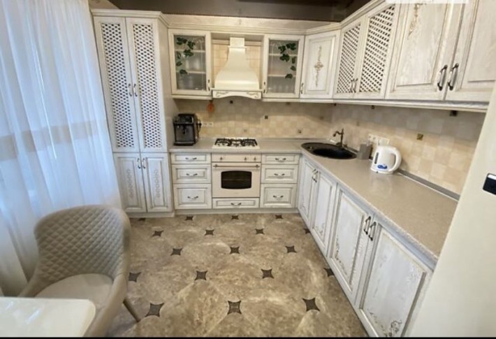 Квартира 4 кімнати - фото 1