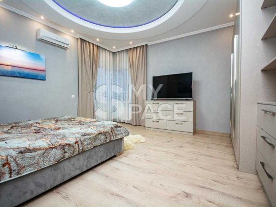 2к квартира 74м² Центр Печерськ Метро, Коновальця 32В, ЖК Митець Киев