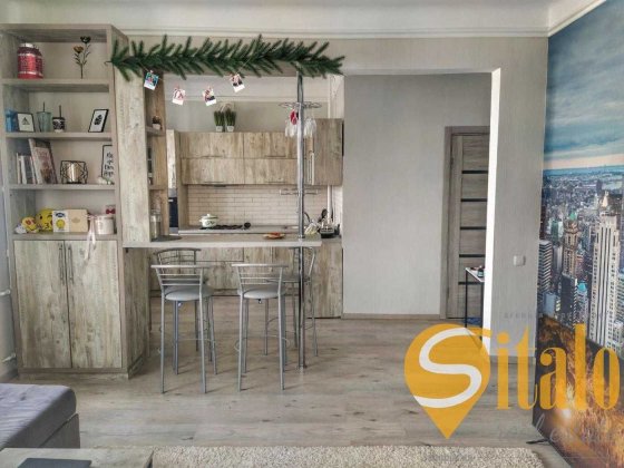 Продаж 2-х кімн. квартири у центрі Запоріжжя біля ТЦ Україна (019) Запорожье