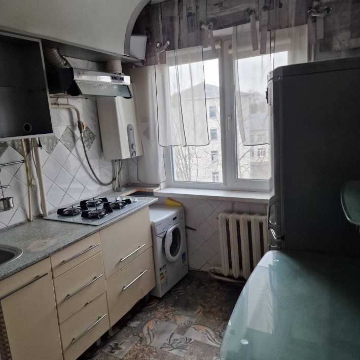 Продаж 3 кімнатної квартири  Польова - фото 1