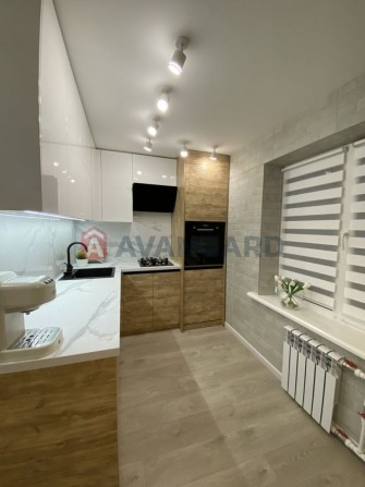 Продаж 3х кім кв. з якісним ремонтом - фото 1