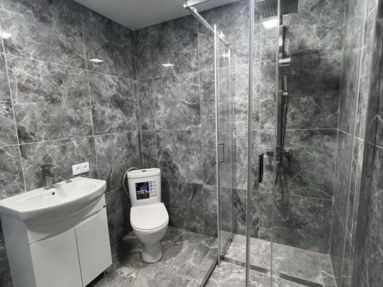 Гарна квартира з новим ремонтом. Ніхто не жив. Меблі залишаються Кропивницкий