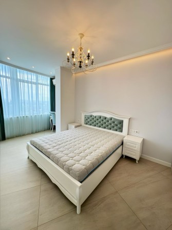 Продам 3-к квартиру в ЖК ЧКАЛОВСЬКИЙ - фото 1