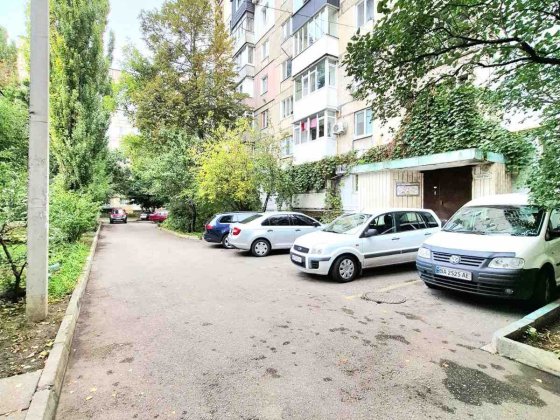 Продам 2-о кімнатну квартиру біля Дендропарку ( 19-та школа). Кропивницкий