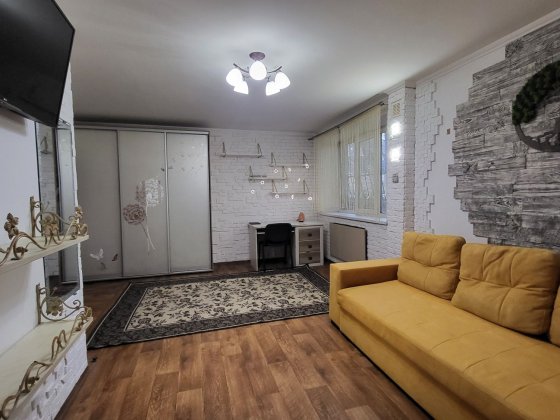 Продається укомплектована 2ккв поряд з Центром, можна по сертифікату Кропивницький