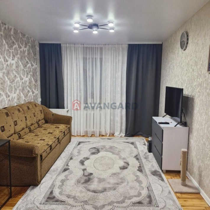 Продам 2х-кім квартиру в центрі - фото 1