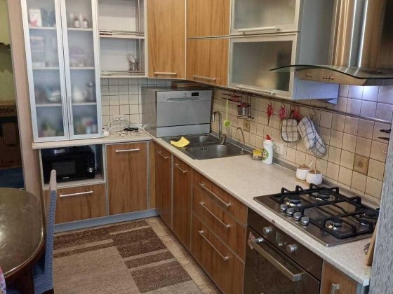 Продається 2-кімнатна квартира в Дніпровському районі по вул.Малая Запорожье