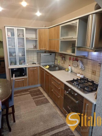 Продається 2-кімнатна квартира в Дніпровському районі по вул.Малая - фото 1