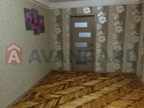 Продаж трехкімнатної на Космосі Запорожье