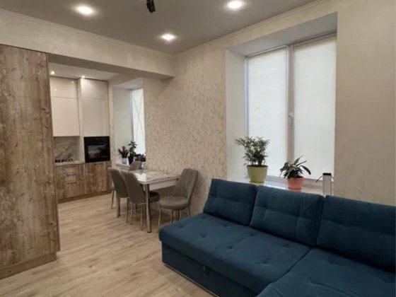 Продається квартира у Вознесенівському районі по пр.Соборному (044) Запорожье