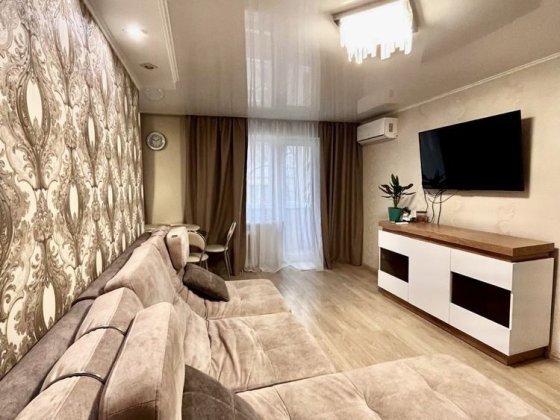 Продам шикарную 2к. Кв. на пр. Александра Поля ( Кирова) Днепр