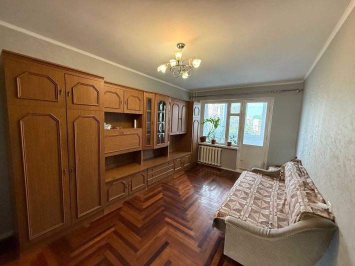 Продам 3-кімнатну квартиру Малий ринок - фото 1