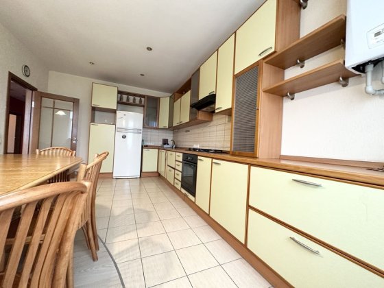 Продается 4к квартира, ул. Вознесенская,50 новострой Днепр