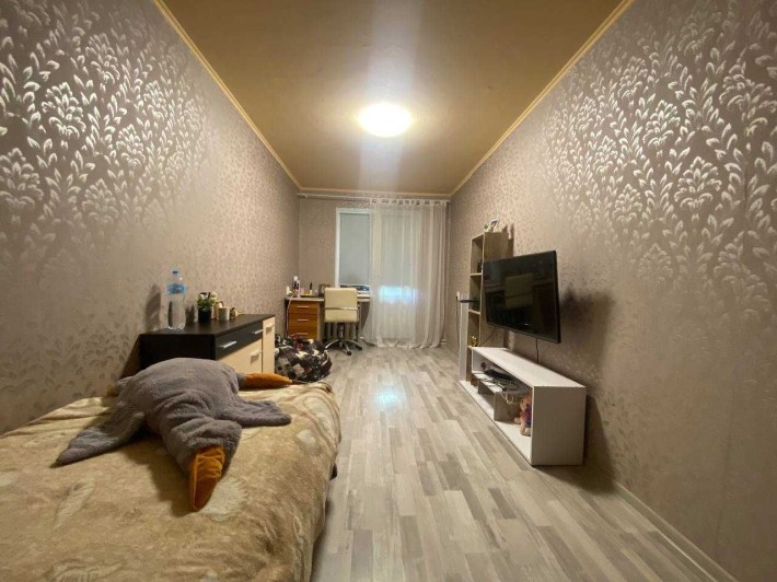 Продам 3к квартиру левый берег с ремонтом - фото 1