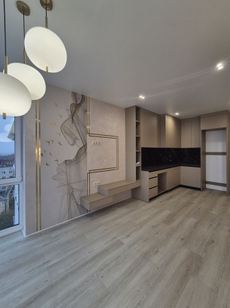 Продам квартиру з дизайнерських ремонтом - фото 1