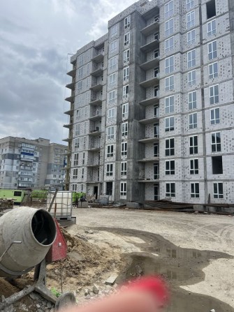 Продаж квартири по вул.Зулінського - фото 1