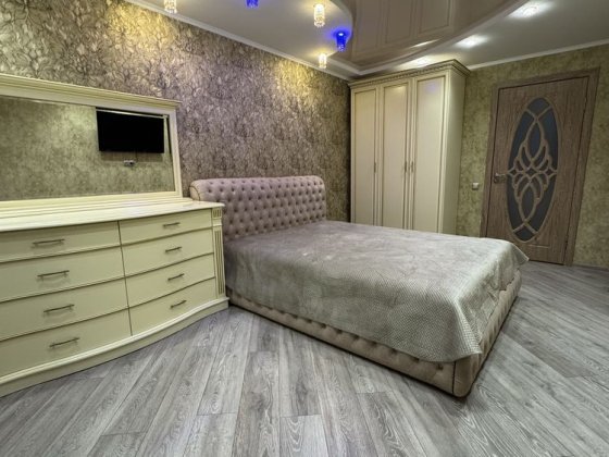 Продам 3х комнатную квартиру с паркоместом!!!