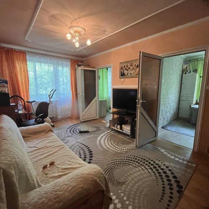 Продаж 4-кімнатної в районі Критого ринку. - фото 1